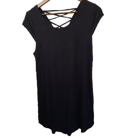 Chaser Dresses & Skirts - NWT Chaser Black Sleeveless Shift Dress Medium